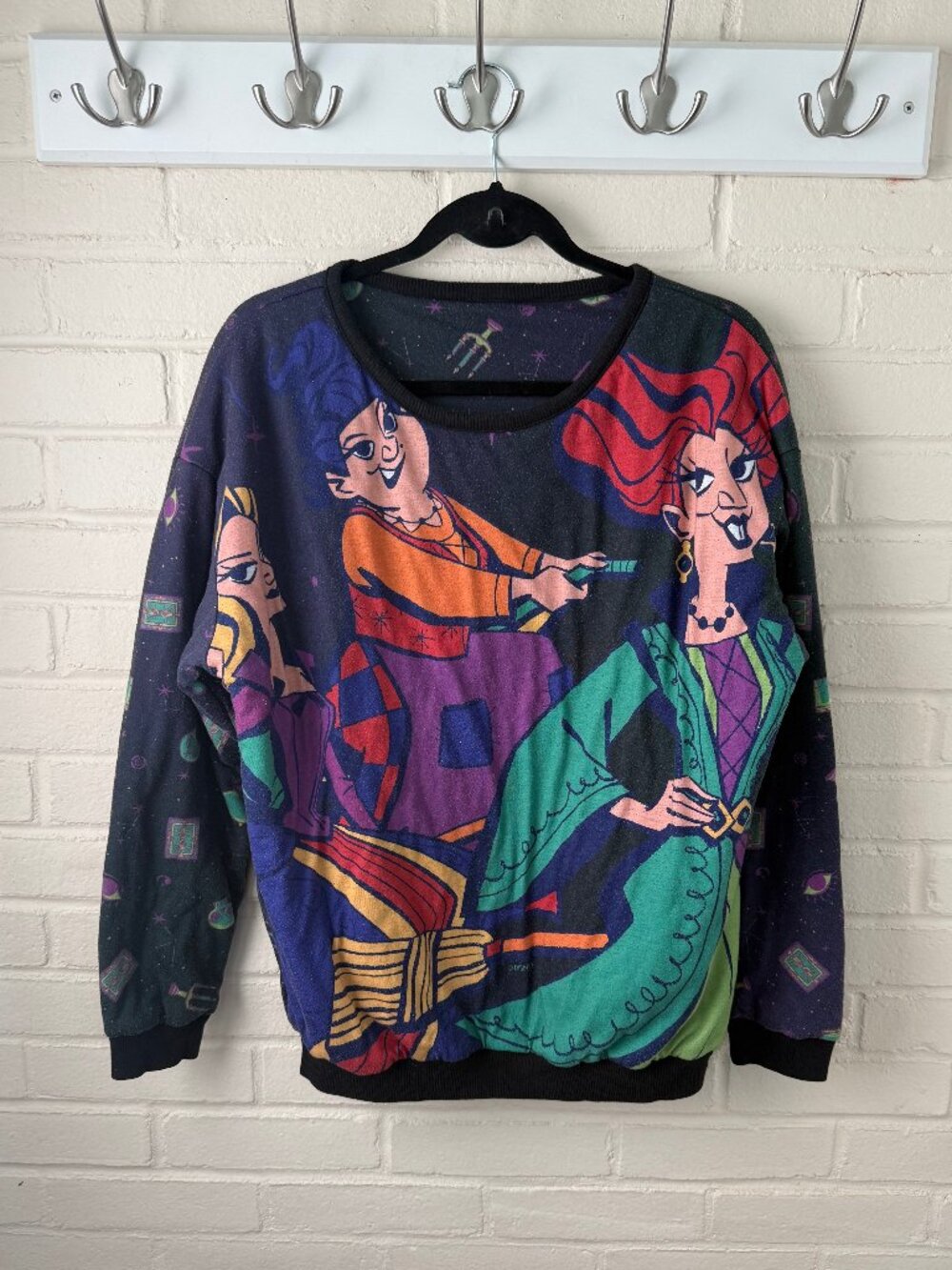 Disney | Villains Hocus Pocus Reversable Sweatshirt | XL